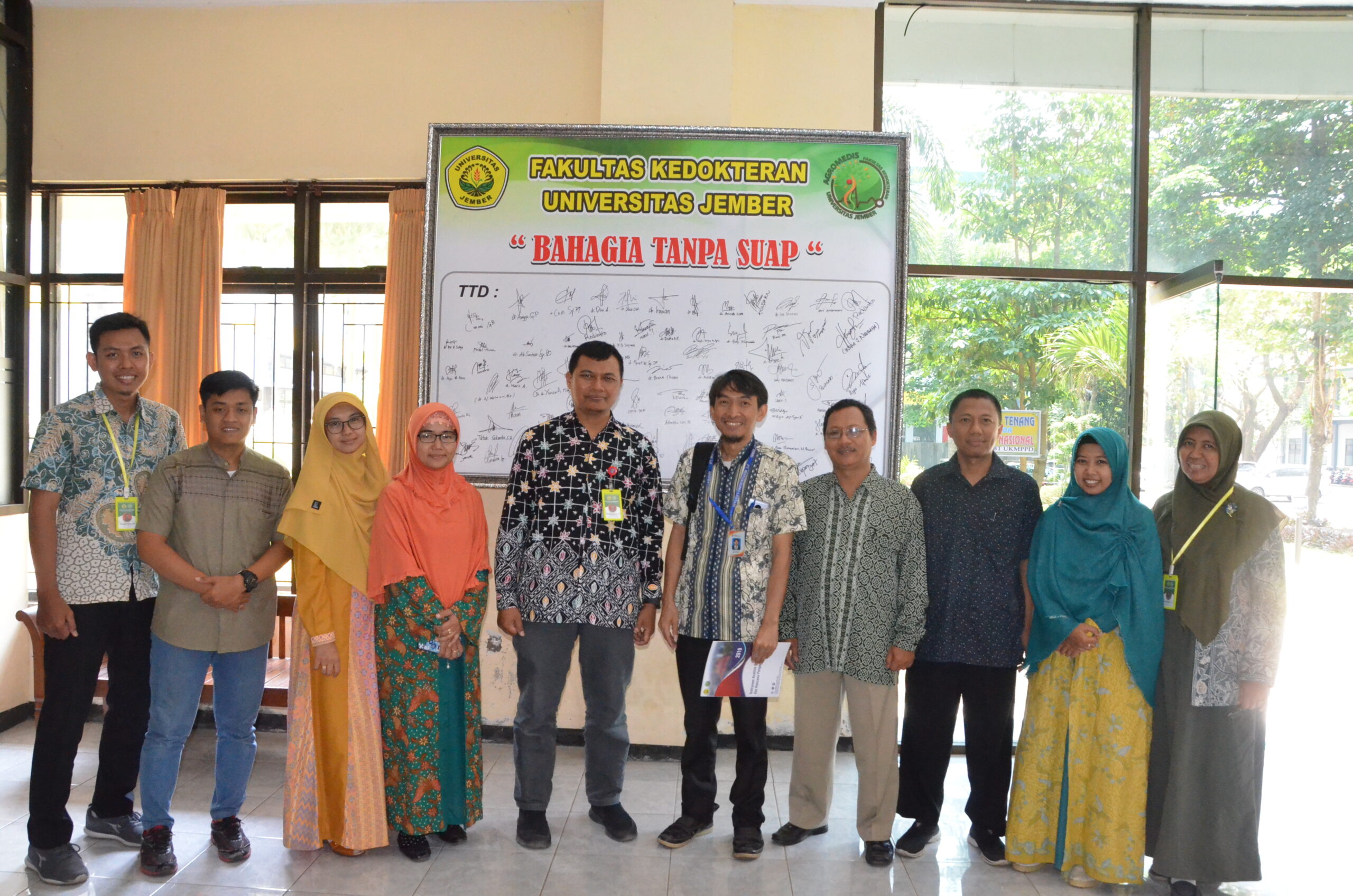 Melalui Audit FK UNEJ Menjadi Lebih Baik, Melalui Akreditas FK UNEJ Menjadi Lebih Sempurna