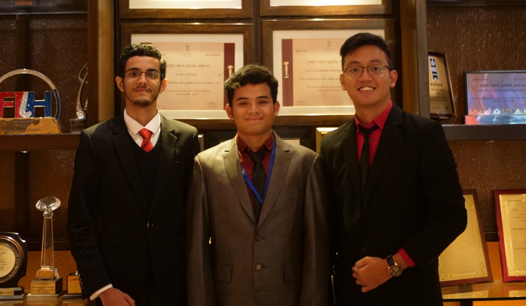 Mahasiswa Fakultas Kedokteran Universitas Jember usung Agromedis hingga ke India