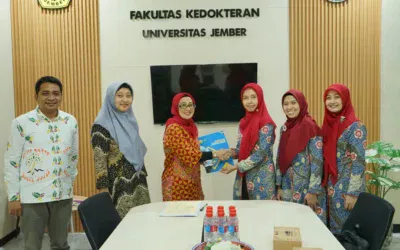 Kerjasama Strategis Fakultas Kedokteran UNEJ dan Fakultas Ilmu Kesehatan UIJ untuk Pengembangan Pendidikan