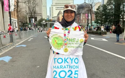 Lari sampai Tokyo! Bendera Agromedis Fakultas Kedokteran UNEJ Berkibar di Tokyo Marathon 2025