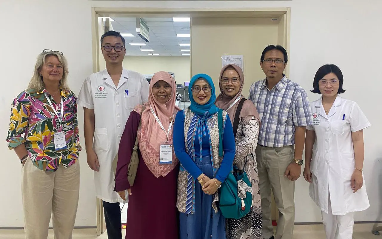 Fakultas Kedokteran UNEJ Hadiri Seminar Internasional Terkait Penyakit Menular di Hanoi, Vietnam