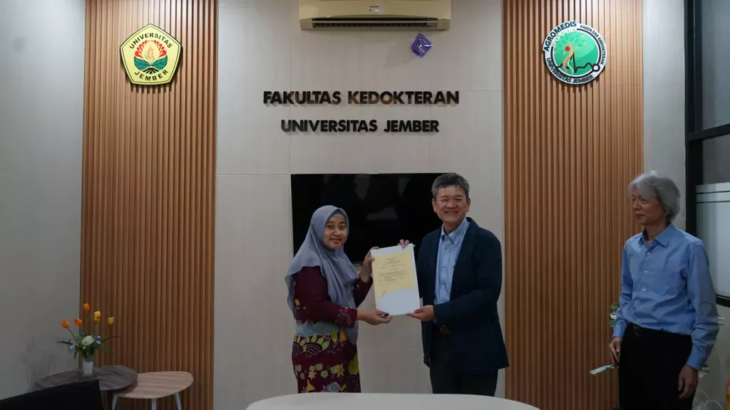 FK UNEJ Tandatangani Nota Kesepahaman dengan Tiga Profesor Jepang dalam Kolaborasi Internasional