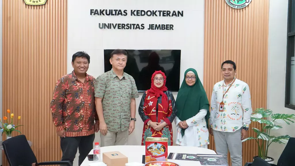 Fakultas Kedokteran UNEJ Tandatangani Implementation Arrangement dengan Hirosaki University Jepang dan BRIN