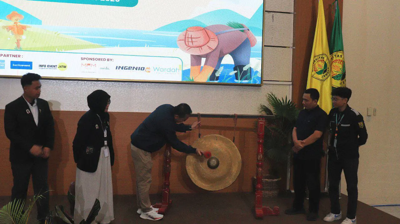 Wujud Nyata Pengabdian Nasional: BEM FK UNEJ Sukses Jadi Tuan Rumah Indonesian Gives Back 2025